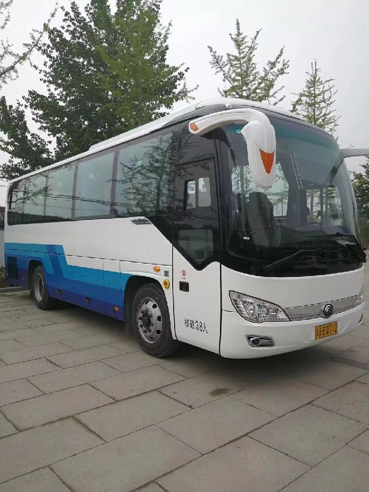 38座班車車型