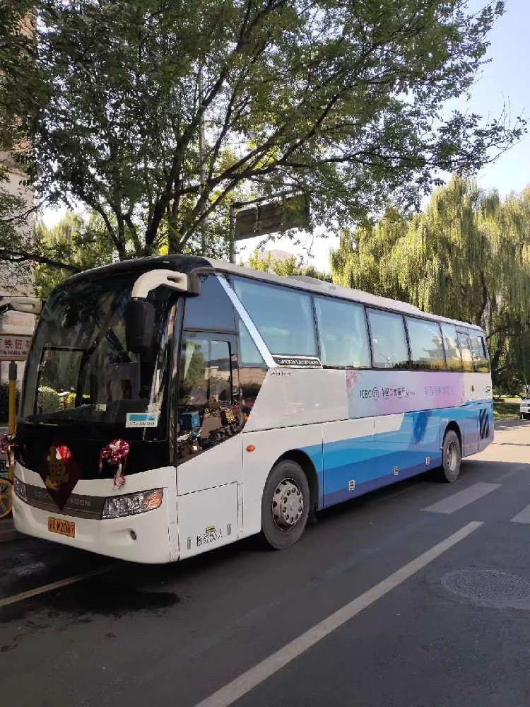 51座班車車型